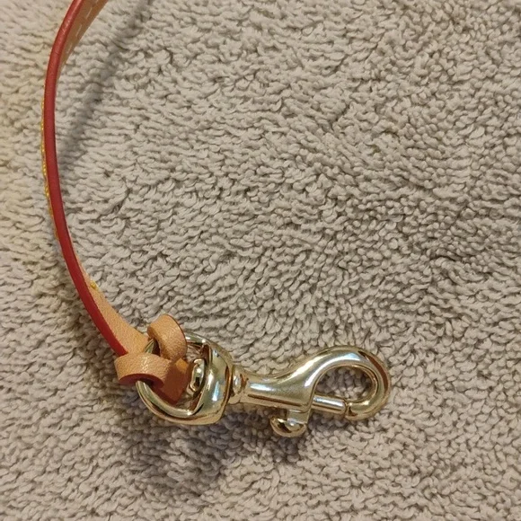 Dooney & Bourke Black And Tan Clip on Wallet - Picture 4 of 6